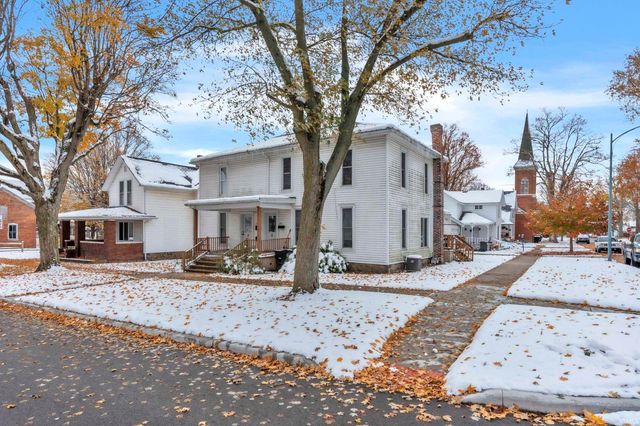 215 N York Street, Albion, IN 46701