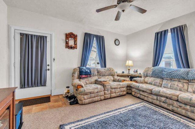 215 N York Street, Albion, IN 46701