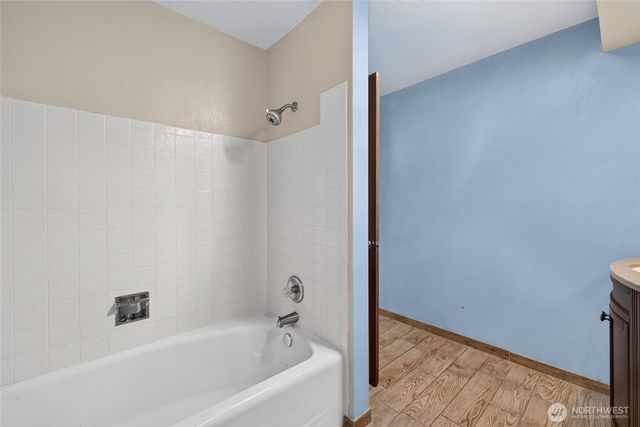 12212 47th Avenue E, Tacoma, WA 98446