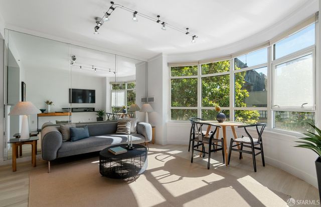 403 Main Street 208N, San Francisco, CA 94105