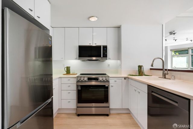 403 Main Street 208N, San Francisco, CA 94105