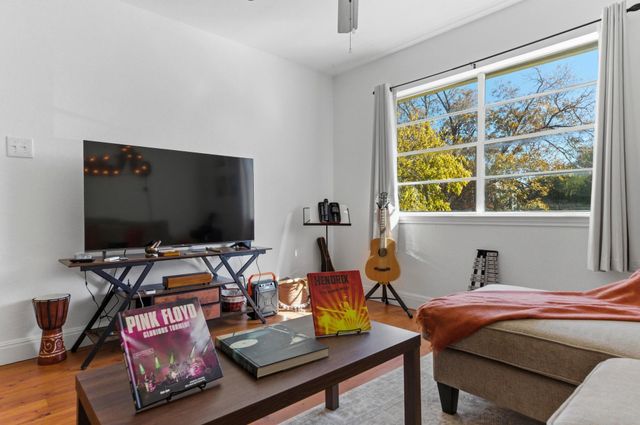 4306 Avenue A 106, Austin, TX 78751