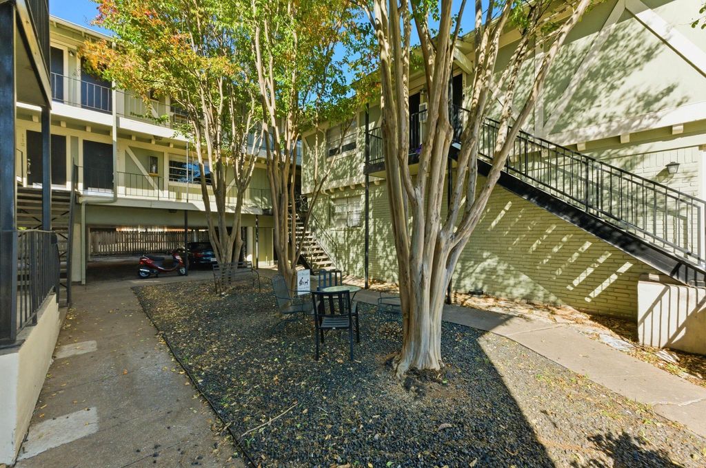 4306 Avenue A 106, Austin, TX 78751