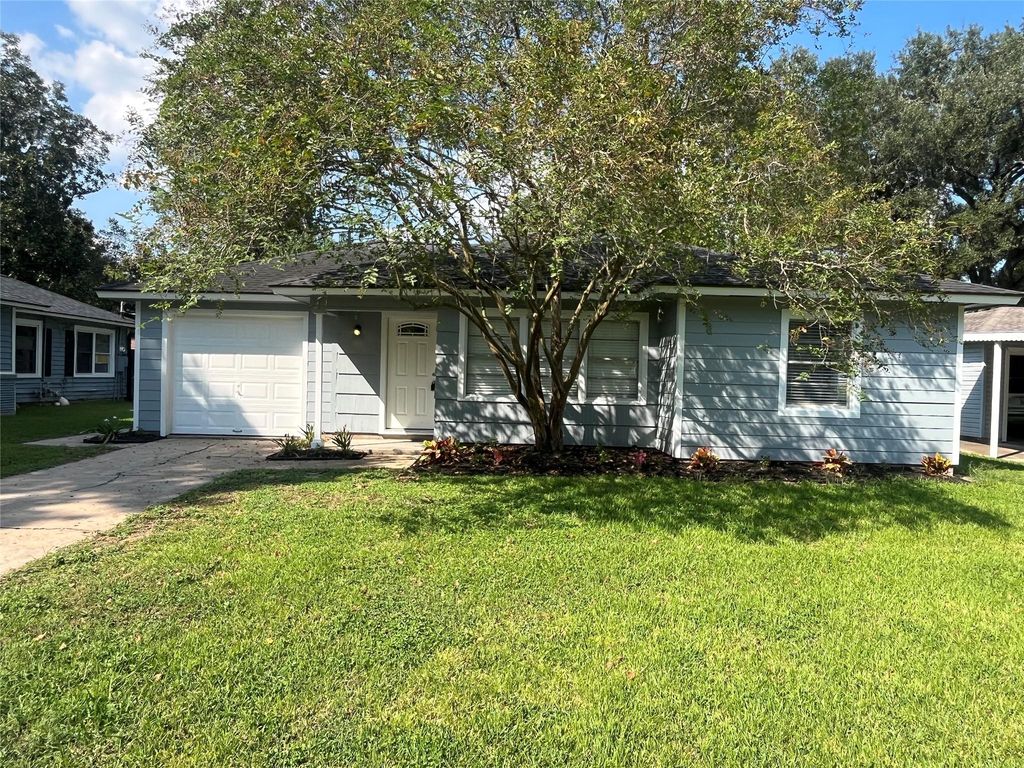 1101 Wimberly Street, Angleton, TX 77515