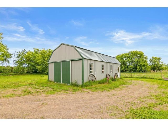 6972 360th Street, North Branch, MN 55056