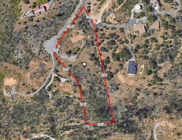 15715 Highland Circle, Redding, CA 96001