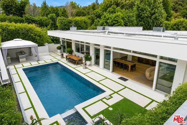 2241 Bowmont Drive, Beverly Hills, CA 90210