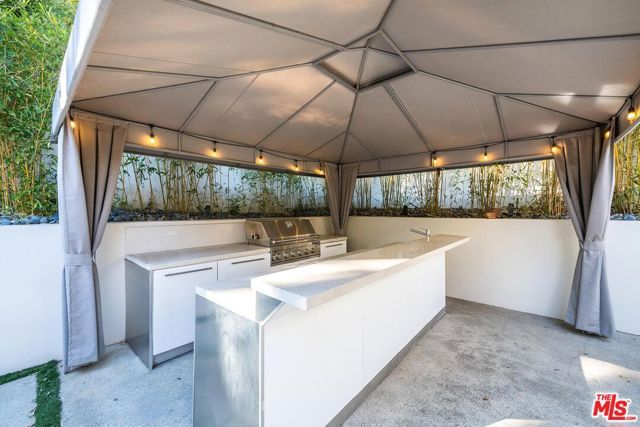 2241 Bowmont Drive, Beverly Hills, CA 90210