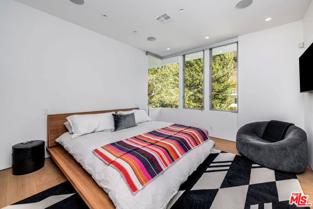 2241 Bowmont Drive, Beverly Hills, CA 90210