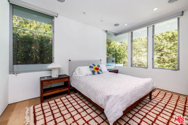 2241 Bowmont Drive, Beverly Hills, CA 90210