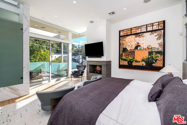 2241 Bowmont Drive, Beverly Hills, CA 90210