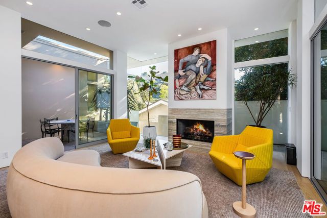 2241 Bowmont Drive, Beverly Hills, CA 90210