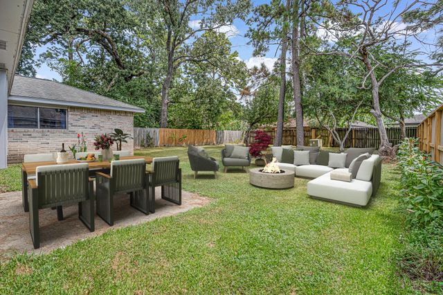 23110 Pennsgrove Road, Spring, TX 77373