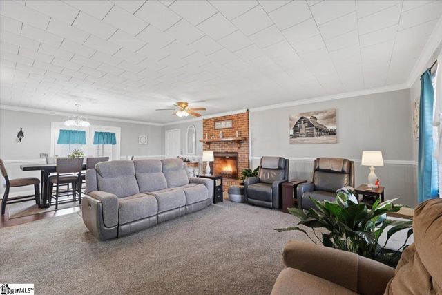 107 Briarcliff Way, Greer, SC 29651