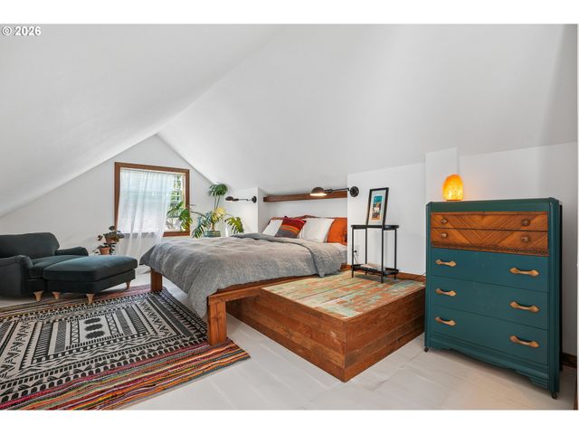1815 MADISON St Ne, Salem, OR 97301