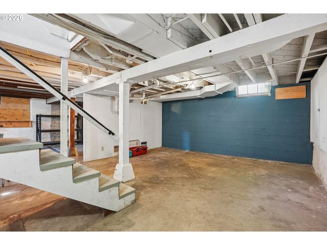 1815 MADISON St Ne, Salem, OR 97301