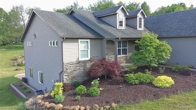 3505 Prescott Drive, Howell, MI 48843
