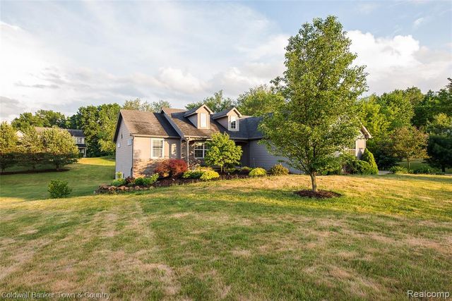 3505 Prescott Drive, Howell, MI 48843