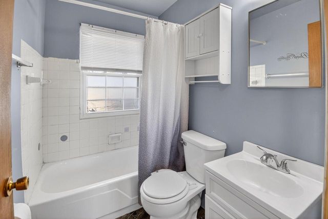 7009 55th AVENUE, Kenosha, WI 53142