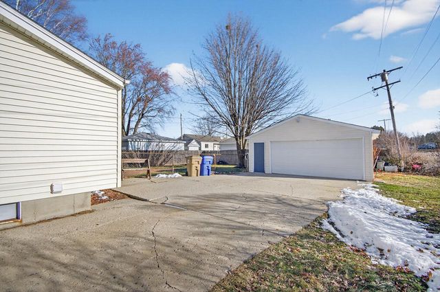 7009 55th AVENUE, Kenosha, WI 53142