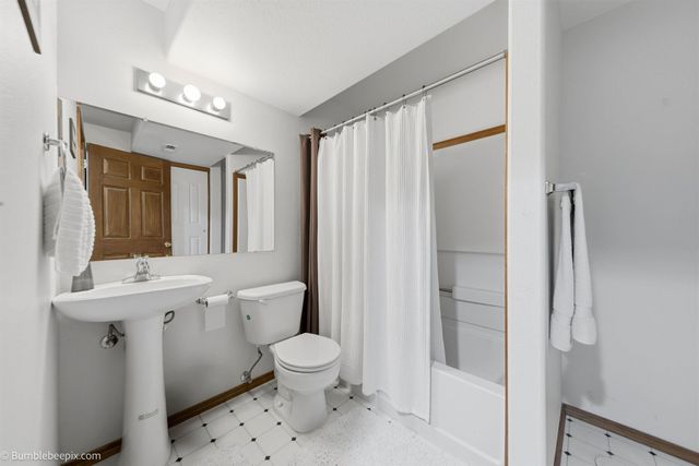 23209 E Settler Dr, Liberty Lake, WA 99019