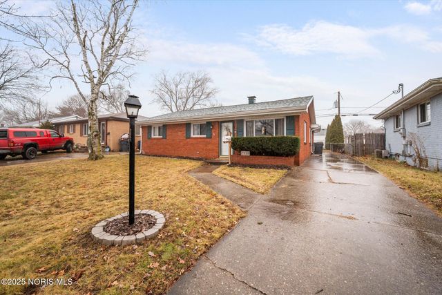 2338 Brookridge Drive, Toledo, OH 43613