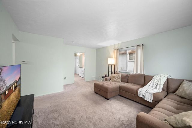 2338 Brookridge Drive, Toledo, OH 43613