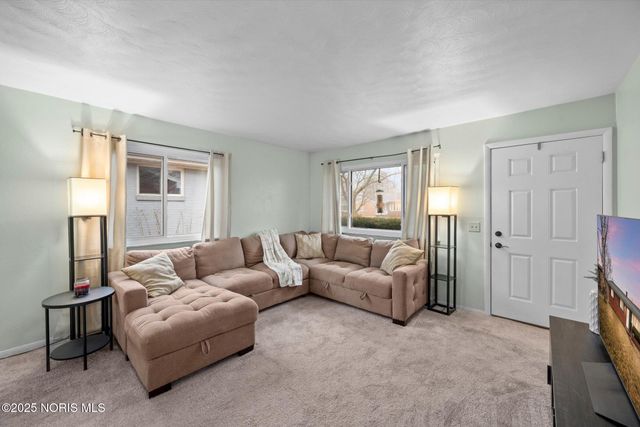 2338 Brookridge Drive, Toledo, OH 43613