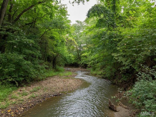 81 Bethel Road, Hawk Point, MO 63349