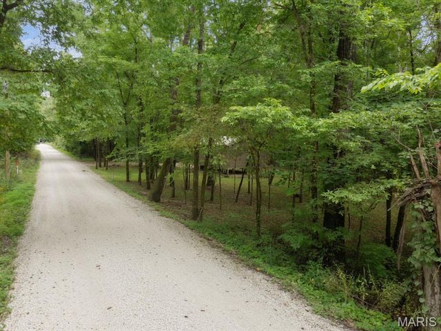 81 Bethel Road, Hawk Point, MO 63349