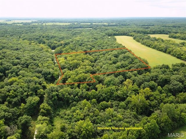 81 Bethel Road, Hawk Point, MO 63349