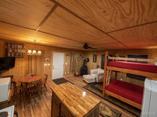 81 Bethel Road, Hawk Point, MO 63349