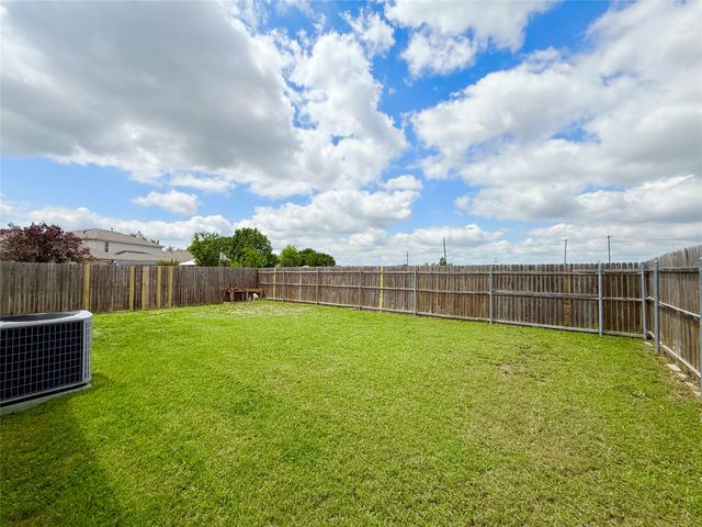 1705 Desperado Road, Fort Worth, TX 76131