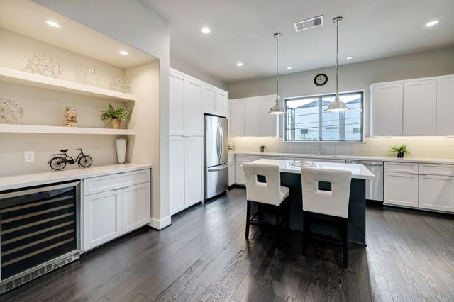 4203 Allen Street, Houston, TX 77007