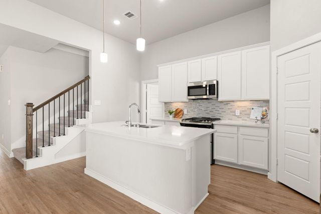 333 Flower Reed Court, Magnolia, TX 77354
