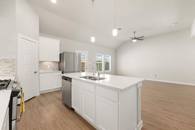 333 Flower Reed Court, Magnolia, TX 77354