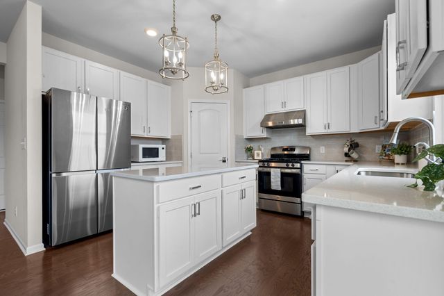 2703 Maize Lp, Saline, MI 48176