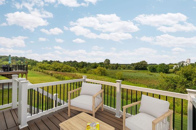 2703 Maize Lp, Saline, MI 48176