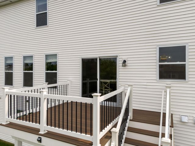 2703 Maize Lp, Saline, MI 48176