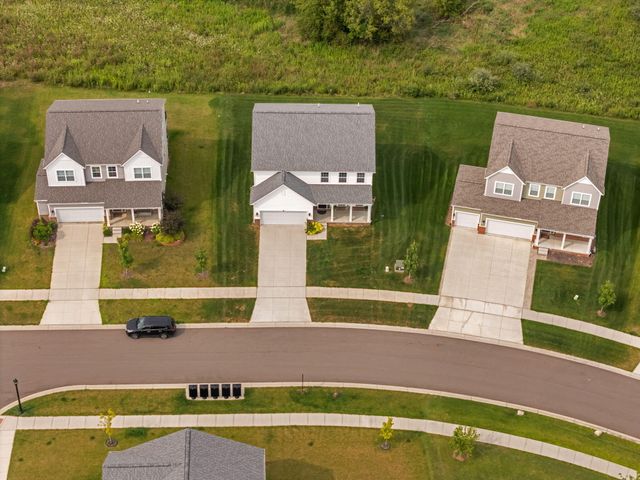 2703 Maize Lp, Saline, MI 48176