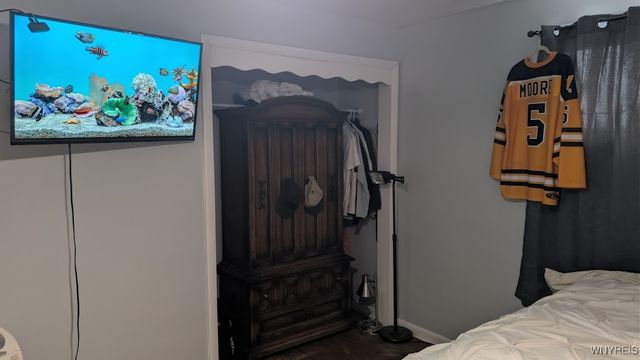 2762 Falls Street, Niagara Falls, NY 14303