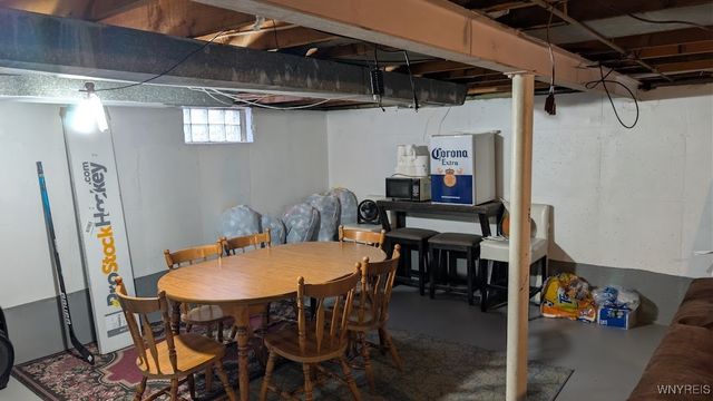 2762 Falls Street, Niagara Falls, NY 14303