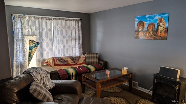 2762 Falls Street, Niagara Falls, NY 14303