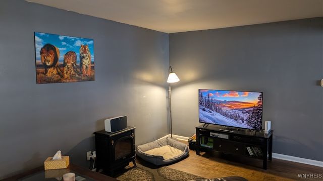 2762 Falls Street, Niagara Falls, NY 14303