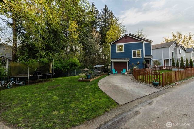 2058 NE Green Glen Lane, Bremerton, WA 98311
