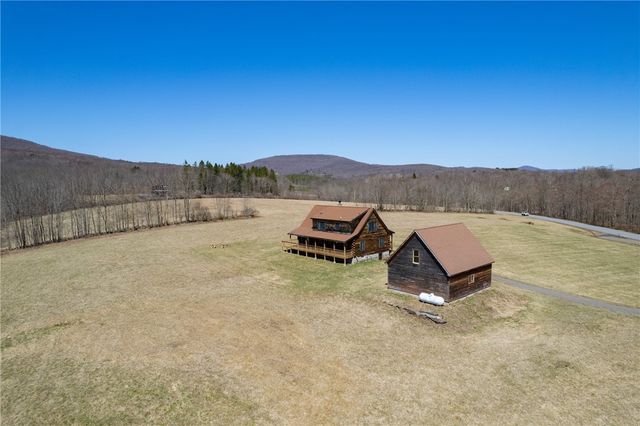 1725 Hubbell Hill Road, Middletown, NY 12455