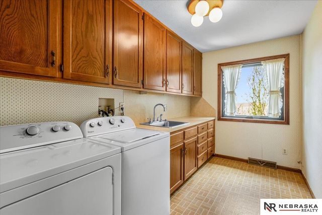 8520 Ashland Road, Plattsmouth, NE 68048