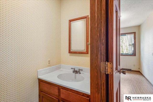 8520 Ashland Road, Plattsmouth, NE 68048