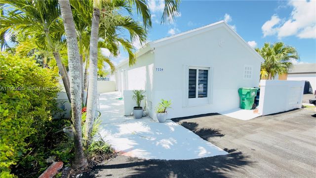 7220 SW 149th Court, Miami, FL 33193
