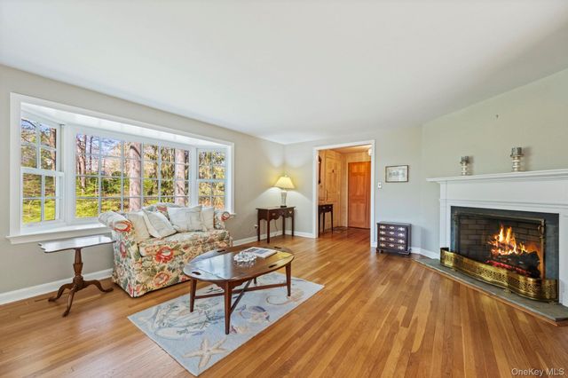 12 Harris Road, Katonah, NY 10536